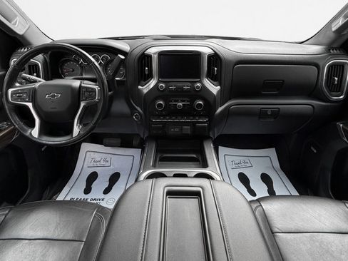 Used 2020 Chevrolet Silverado 1500 LT Trail Boss AWD/4WD image 17