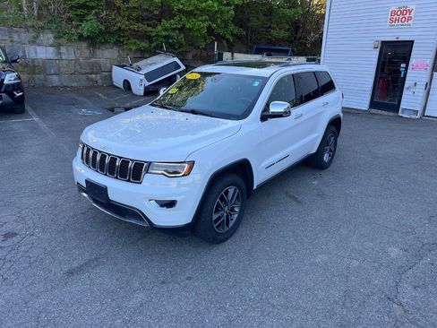 Used 2019 Jeep Grand Cherokee Limited w/ Luxury Group II AWD/4WD image 5