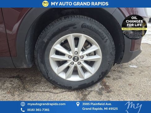 Used 2019 Kia Sorento LX w/ LX Convenience Package image 39