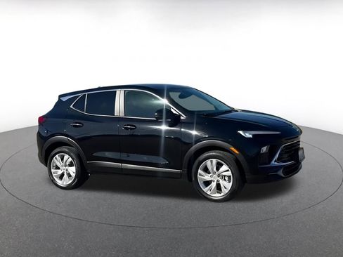 Used 2025 Buick Encore GX Preferred image 2