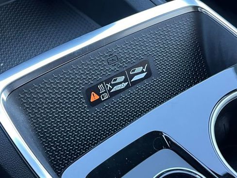 New 2026 Chevrolet Equinox LT w/ Convenience Package II image 24