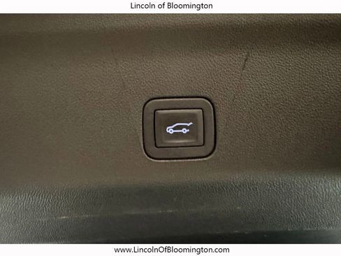 Used 2026 Chevrolet Suburban High Country w/ Sun And Tow Package AWD/4WD image 37