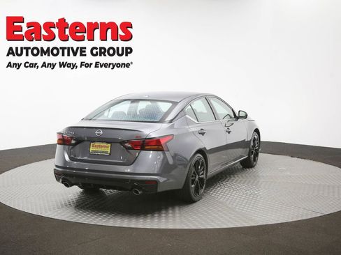 Used 2024 Nissan Altima 2.5 SR FWD image 39