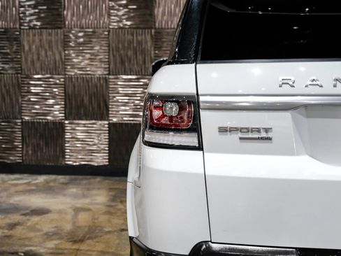 Used 2017 Land Rover Range Rover Sport HSE image 45