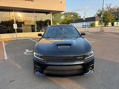 Used 2022 Dodge Charger R/T RWD image 5