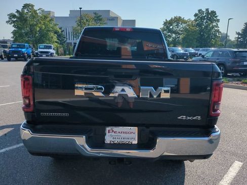 Used 2025 RAM 2500 Big Horn AWD/4WD image 5