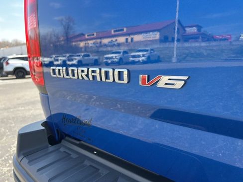 Used 2019 Chevrolet Colorado ZR2 image 14