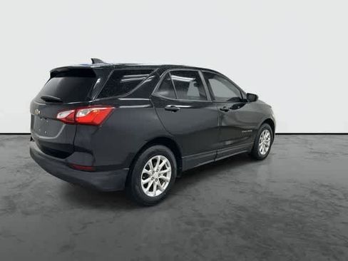 Used 2020 Chevrolet Equinox LS AWD/4WD image 4