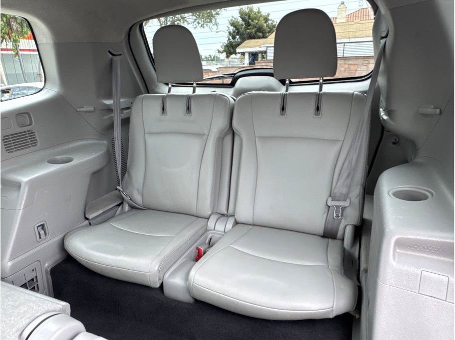 Used 2013 Toyota Highlander SE FWD image 20
