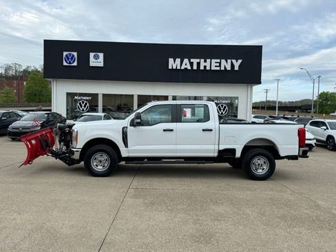 Used 2023 Ford F350 XL w/ XL Off-Road Package AWD/4WD image 2