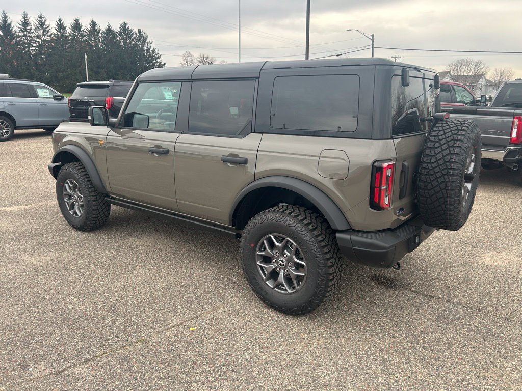 Used 2025 Ford Bronco Badlands AWD/4WD image 5