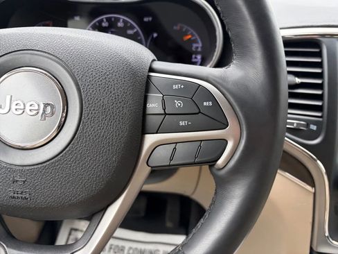 Used 2018 Jeep Grand Cherokee Limited w/ Trailer Tow Group IV image 29