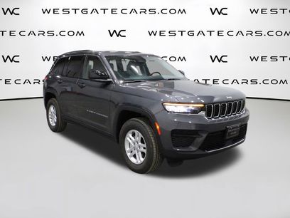 Used 2023 Jeep Grand Cherokee Laredo