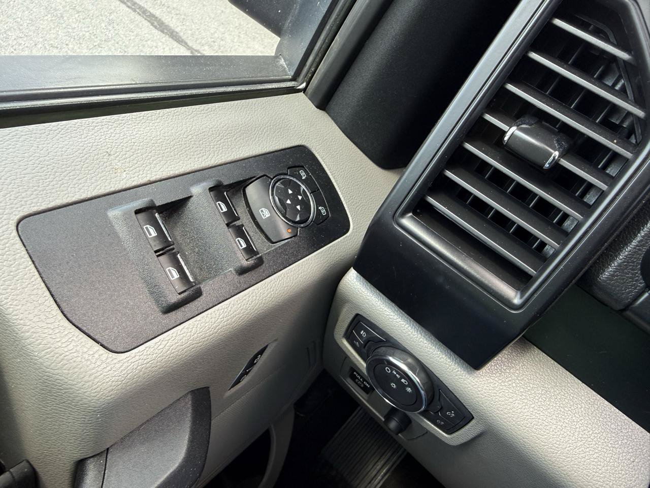 Used 2019 Ford F150 XL w/ Equipment Group 101A Mid AWD/4WD image 28