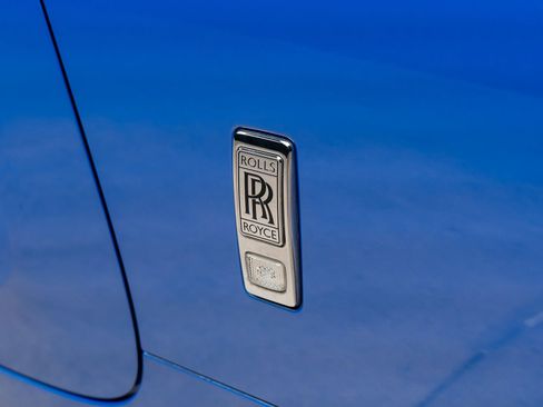 Used 2017 Rolls-Royce Dawn Base image 14