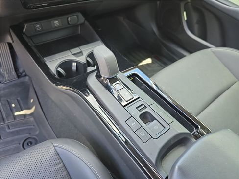 Used 2023 Toyota Prius XLE FWD image 29
