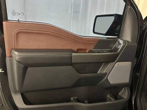 Used 2022 Ford F150 Lariat w/ Equipment Group 502A High image 9