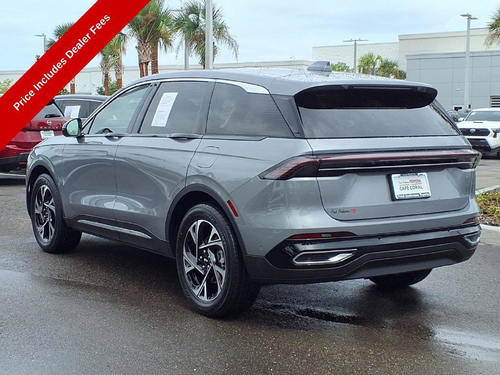 Used 2024 Lincoln Nautilus Premier AWD/4WD image 6
