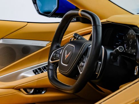 Used 2020 Chevrolet Corvette Stingray Premium Conv w/ 3LT Preferred Equipment Group image 63