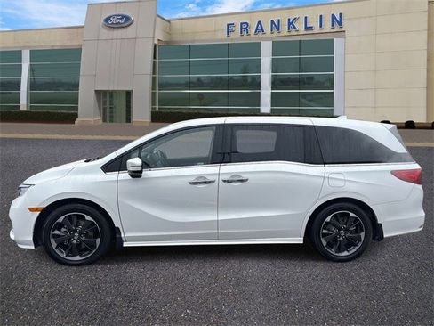 Used 2023 Honda Odyssey Elite image 4