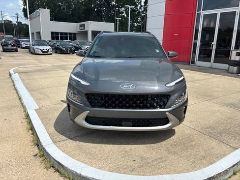 Used 2023 Hyundai Kona Limited w/ Cargo Package AWD/4WD image 2