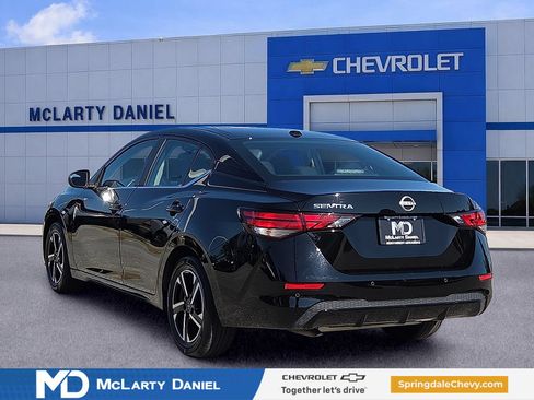 Used 2025 Nissan Sentra SV FWD image 4