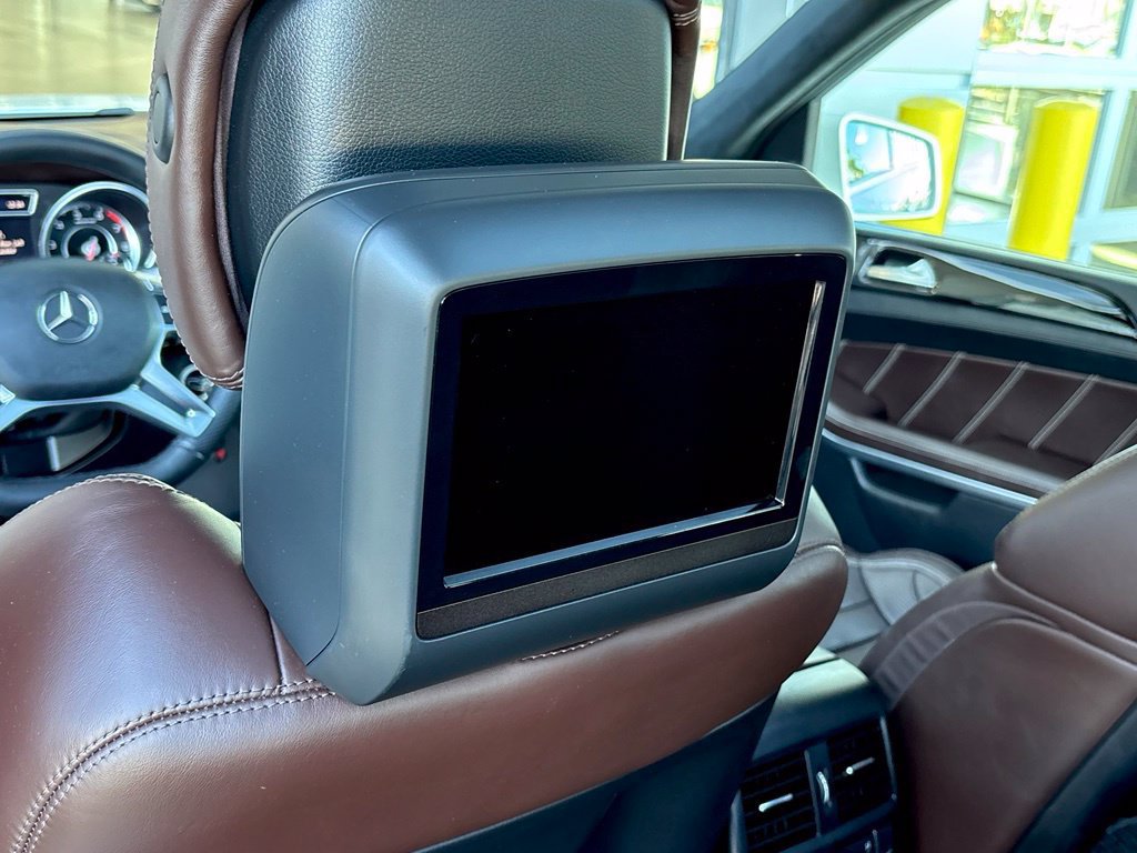 Used 2013 Mercedes-Benz GL 63 AMG 4MATIC image 39