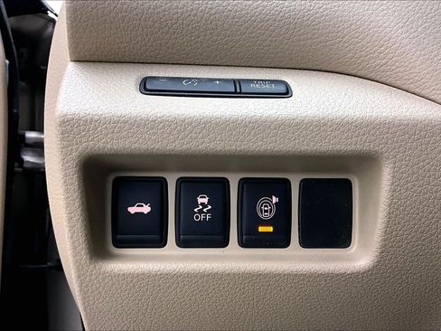 Used 2015 Nissan Altima 2.5 SV w/ Convenience Package FWD image 32