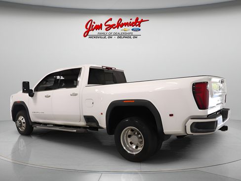 Used 2025 GMC Sierra 3500 Denali w/ Denali Reserve Package AWD/4WD image 4