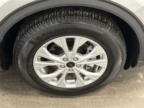 Used 2023 Ford Escape Active image 5