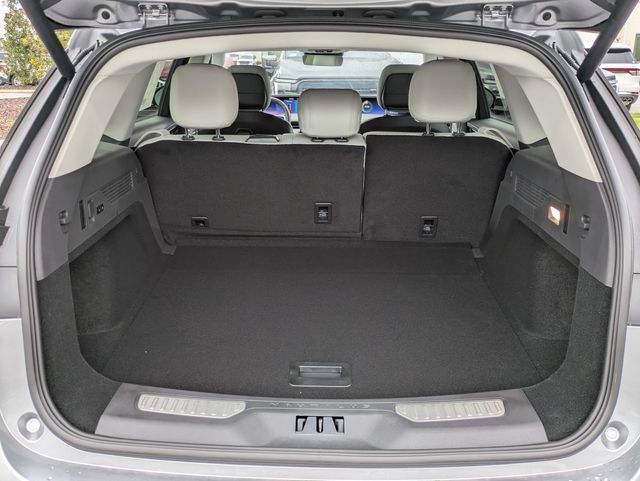 New 2026 Lincoln Nautilus Premier w/ Equipment Group 102A AWD/4WD image 13