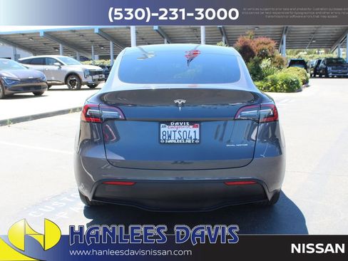 Used 2021 Tesla Model Y Long Range AWD/4WD image 8