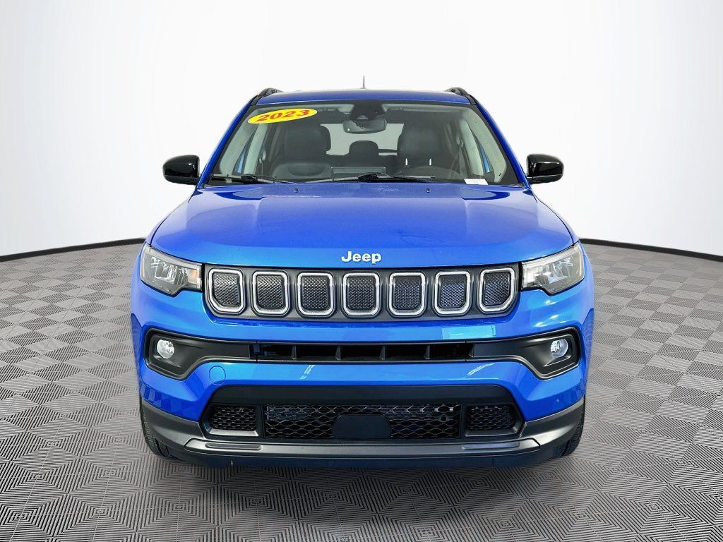 Certified 2022 Jeep Compass Latitude w/ Convenience Group AWD/4WD image 4
