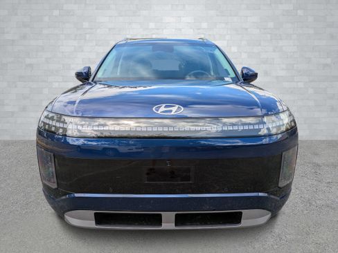 New 2026 Hyundai Ioniq 9 Limited image 3