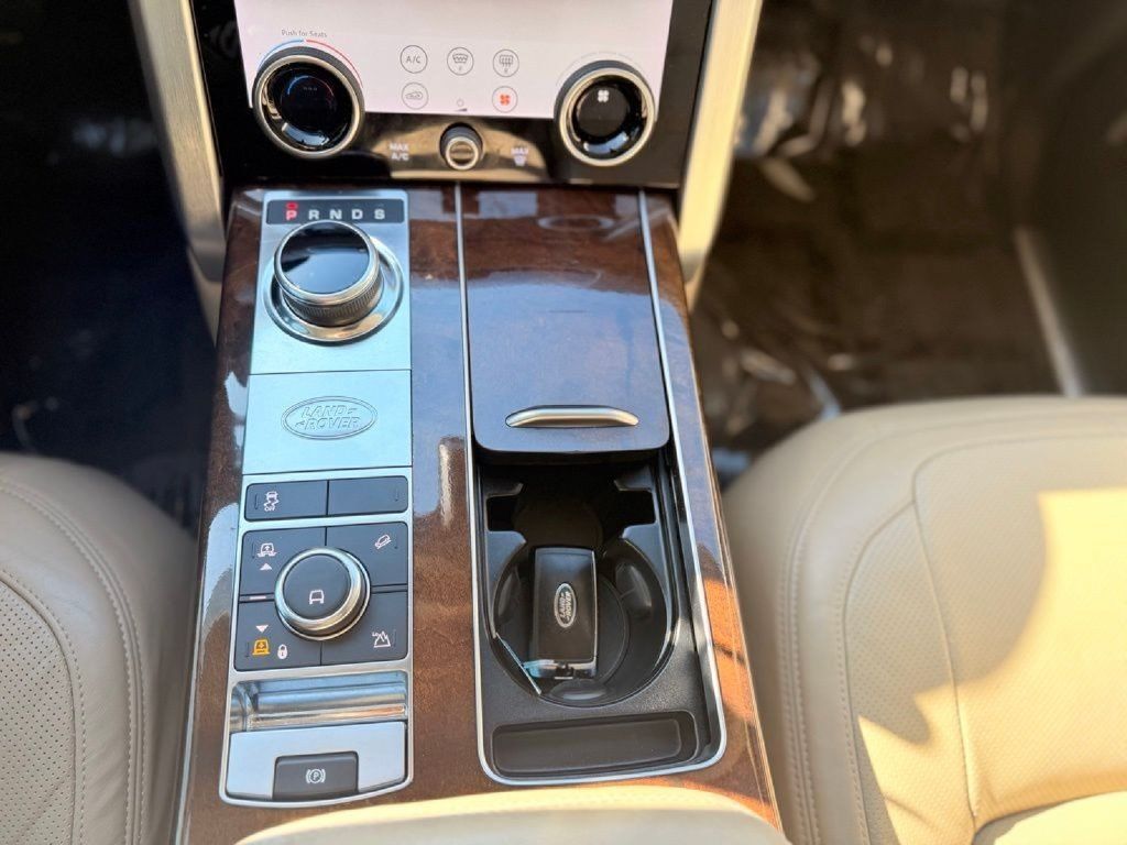 Used 2018 Land Rover Range Rover HSE AWD/4WD image 25