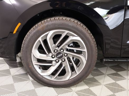 New 2025 Lincoln Navigator Reserve AWD/4WD image 20
