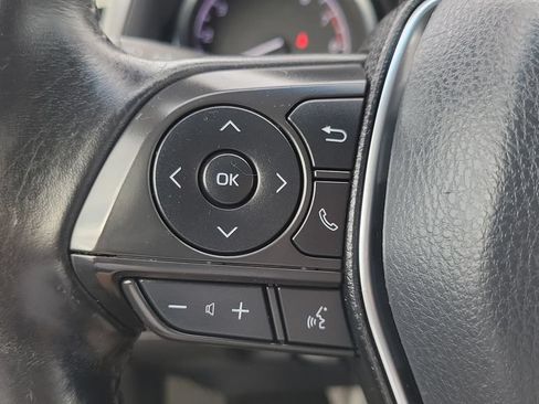 Certified 2018 Toyota Camry SE FWD image 18