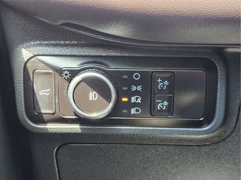 Used 2025 Ford Explorer Platinum w/ Ultimate Package RWD image 20