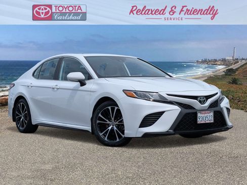 Used 2020 Toyota Camry SE w/ Convenience Package image 1