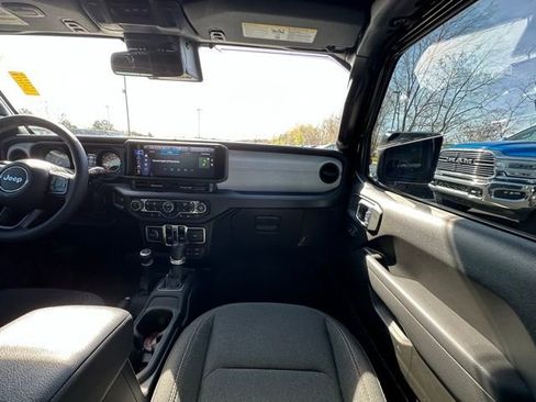 Used 2024 Jeep Wrangler Sport S image 26