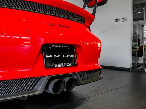 Certified 2019 Porsche 911 GT3 RS image 32