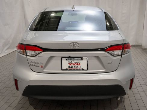 Used 2023 Toyota Corolla LE image 4