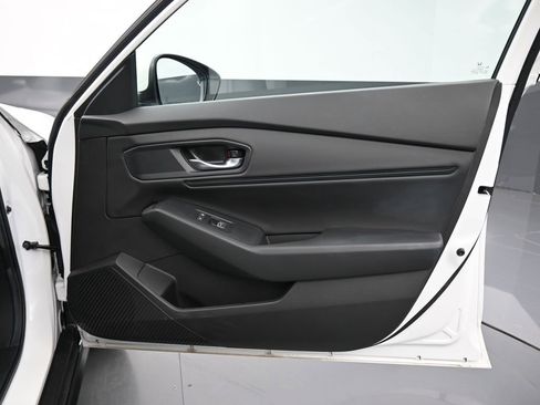 Certified 2024 Honda Accord EX image 38