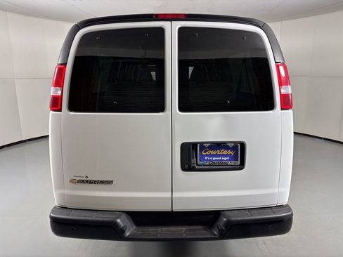Used 2023 Chevrolet Express 3500 LS image 8