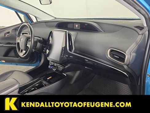 Used 2022 Toyota Prius Prime XLE FWD image 27