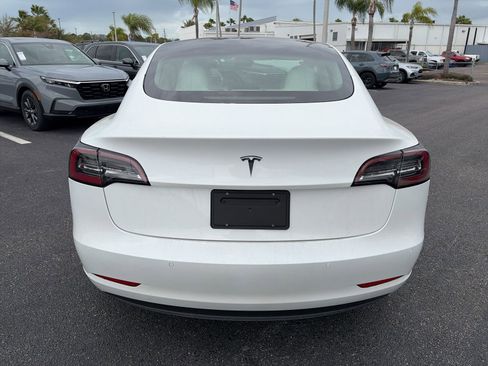 Used 2021 Tesla Model 3 Standard Range Plus image 6
