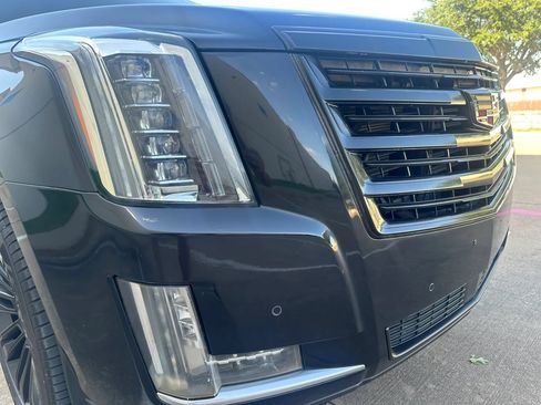 Used 2015 Cadillac Escalade Platinum AWD/4WD image 5