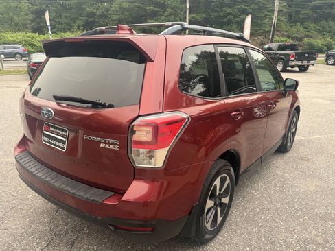 Used 2017 Subaru Forester 2.5i Premium w/ All-Weather Package AWD/4WD image 5