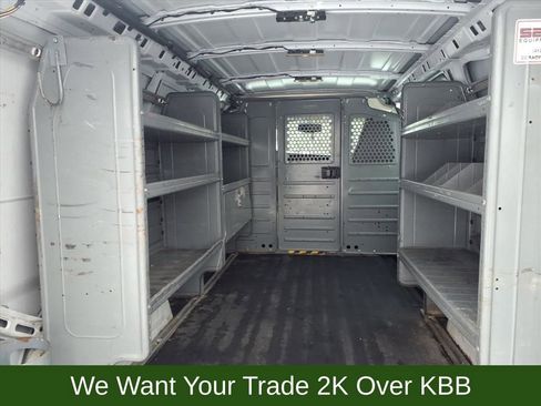 Used 2019 GMC Savana 2500 w/ Driver Convenience Package image 12