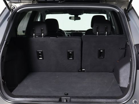 Used 2019 Chevrolet Equinox LT image 11